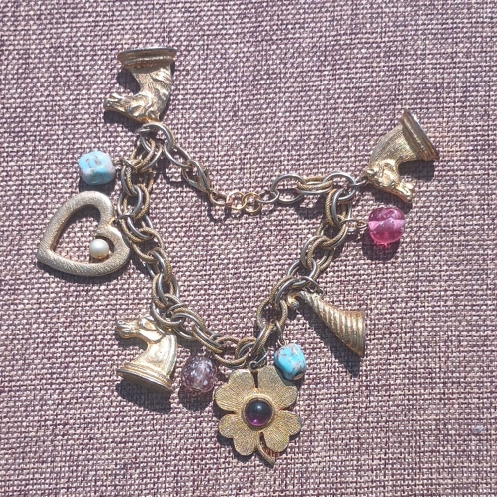 Vintage Gold Tone Charm Bracelet